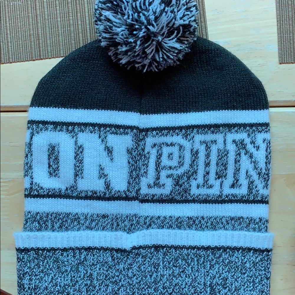 VS PINK BEANIE